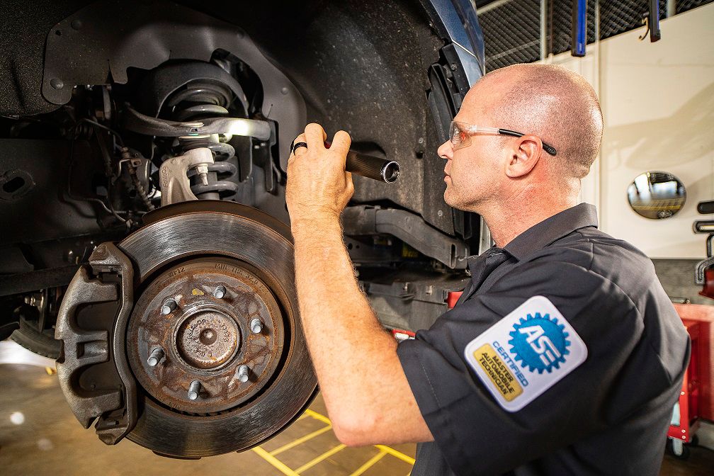 Brake Repair Tips That Help Keep Every Drive Safe and Reliable